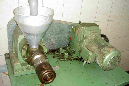 Pflanzenölpresse